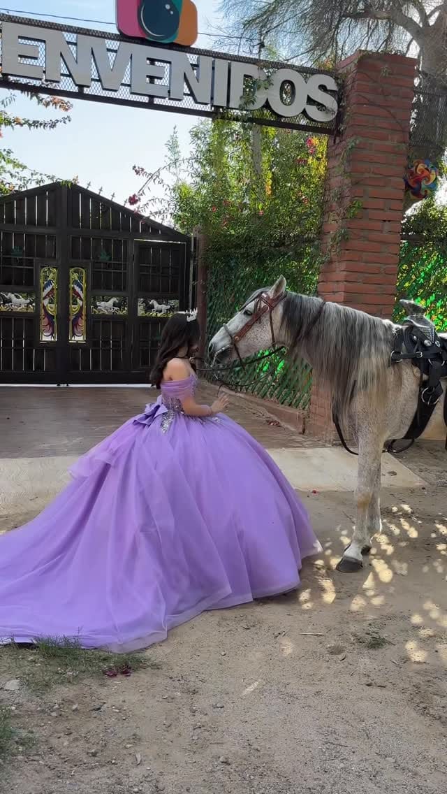 Post 3 by Dylenia Gastelum on Instagram (video)