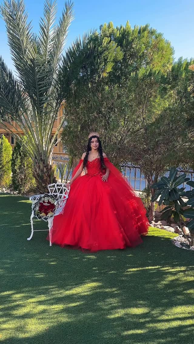 Post 6 by Dylenia Gastelum on Instagram (video)