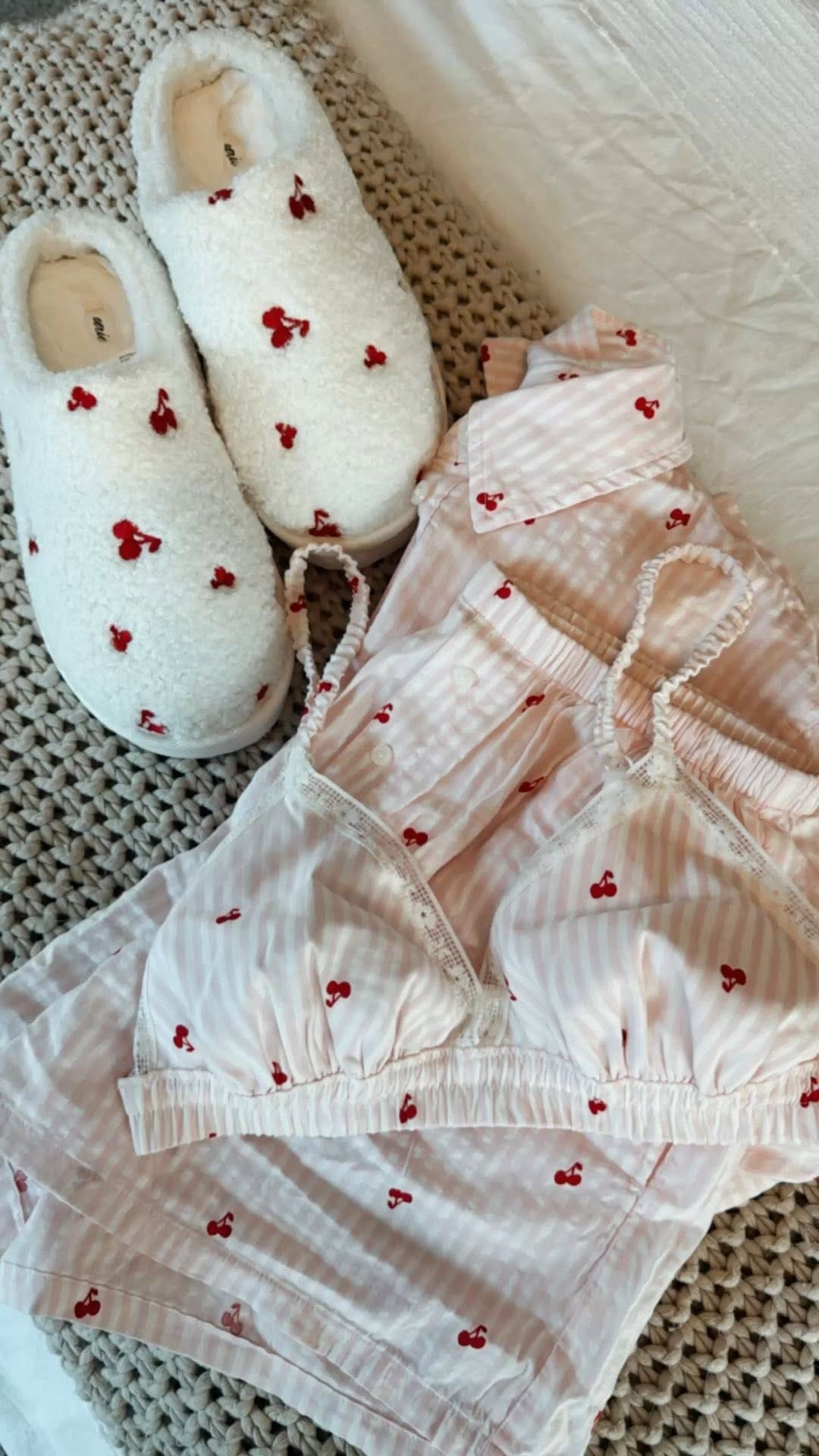Post 8 by Maria Fernanda Menacho on Instagram (video)
