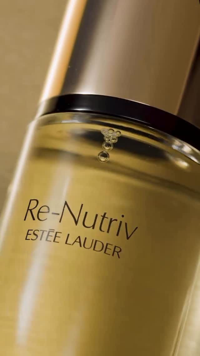 Post 8 by Estée Lauder México Market on Instagram (video)