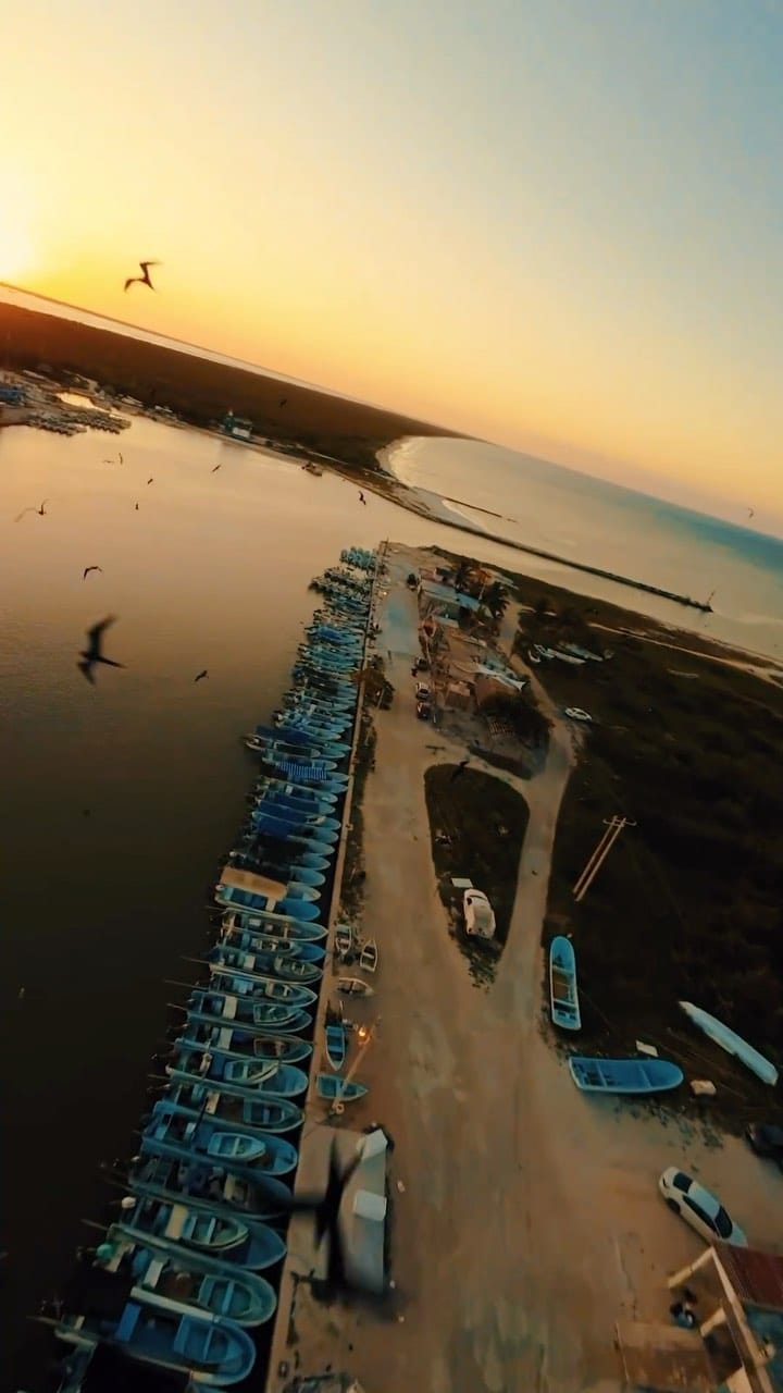 Post 10 by Kitefit Casa Mia El Cuyo Mexico on Instagram (video)