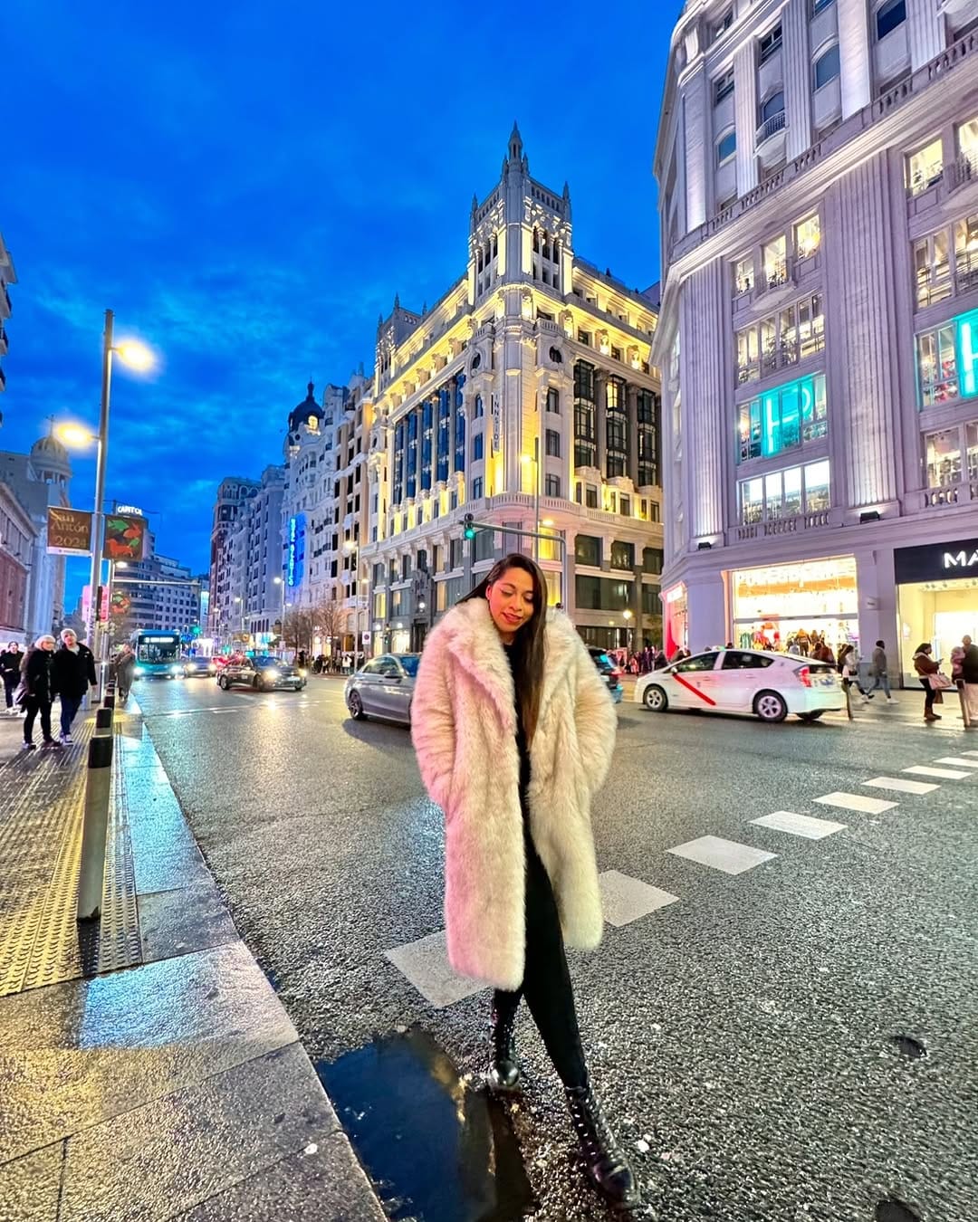 Post 2 by Karina Bravo on Instagram (carousel)