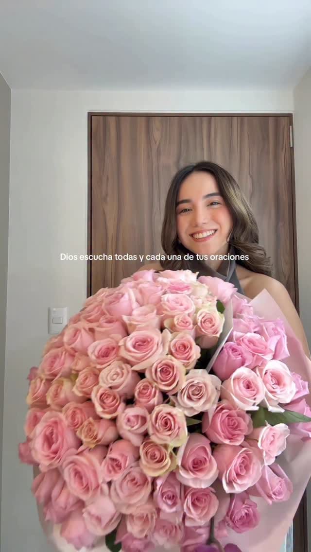 Post 1 by Montserrat Benavides on Instagram (video)