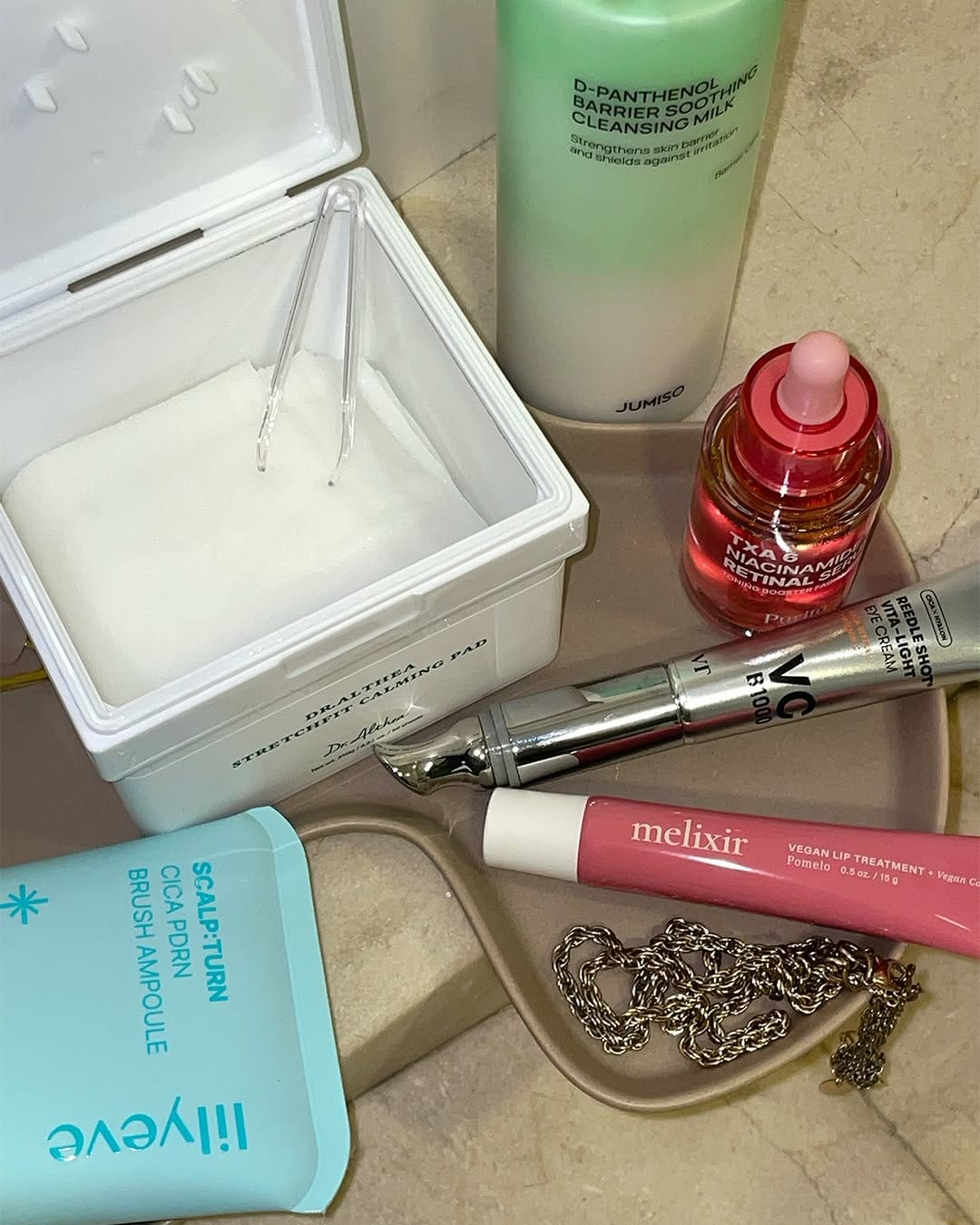 Post 5 by uyu beauty  우주뷰티 on Instagram (image)