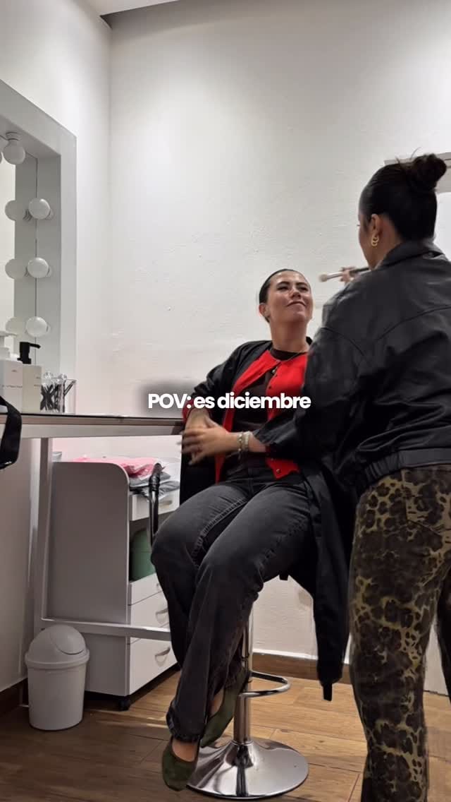 Post 6 by GLOWBAR on Instagram (video)