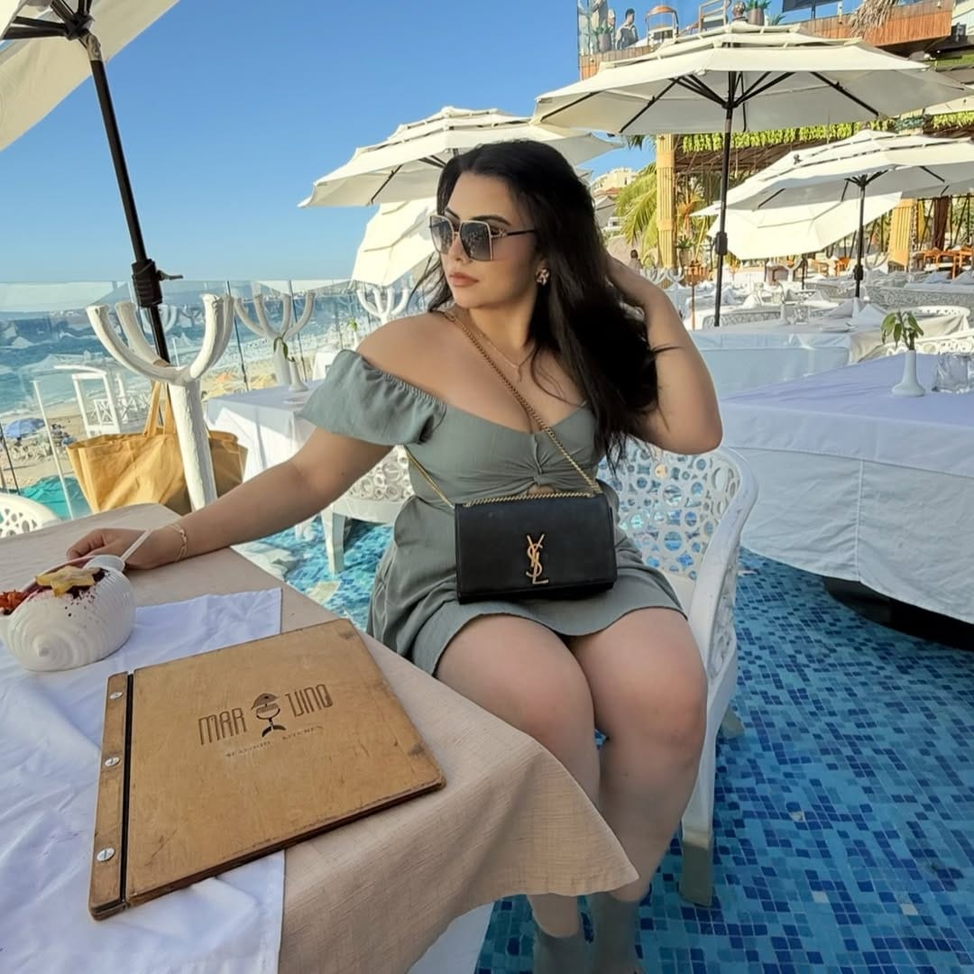 Post 2 by 𝓙𝓾𝓵𝓲𝓪𝓷𝓪 𝓒𝓪𝓻𝓸✨ on Instagram (carousel)