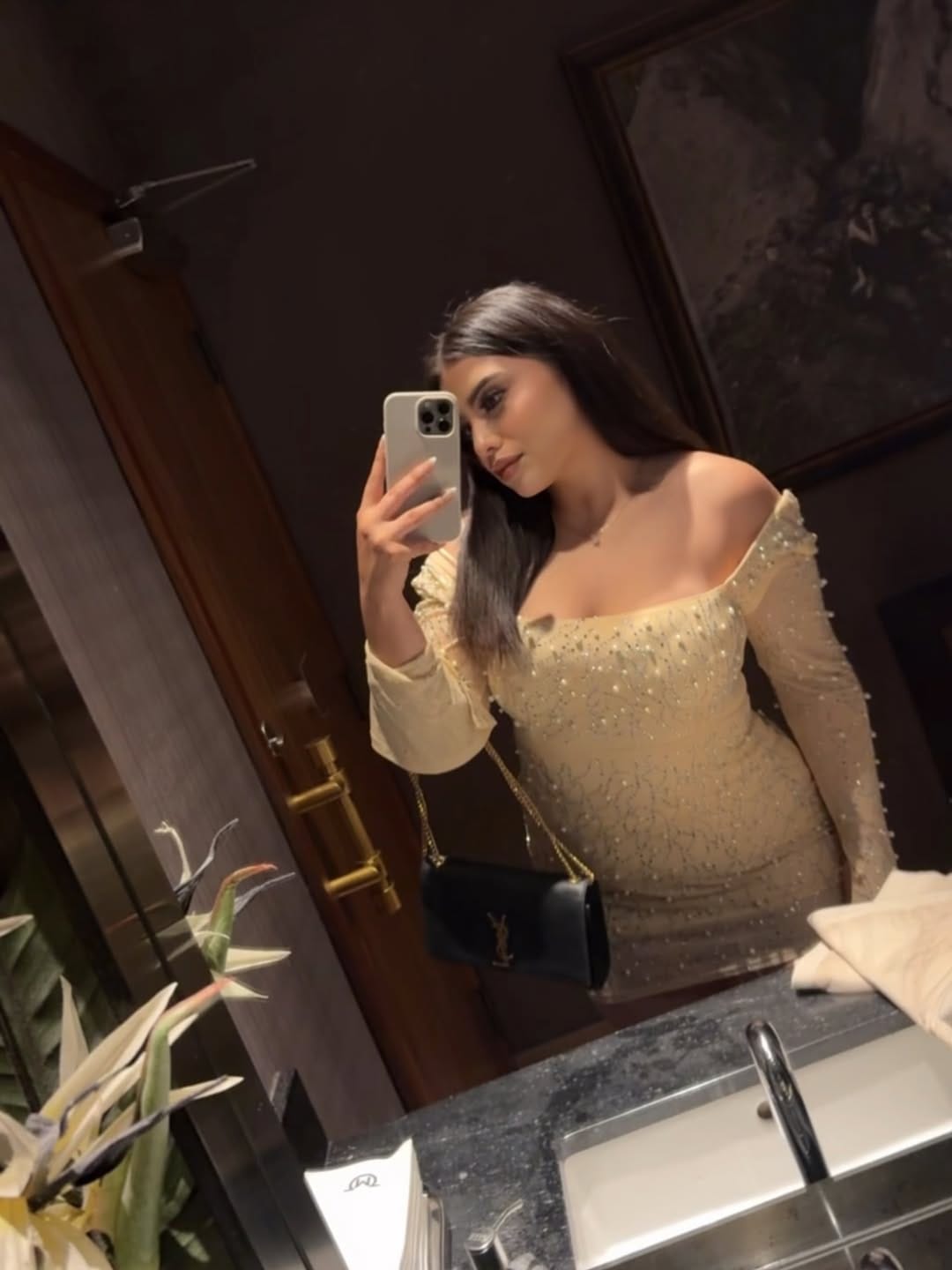 Post 7 by 𝓙𝓾𝓵𝓲𝓪𝓷𝓪 𝓒𝓪𝓻𝓸✨ on Instagram (carousel)