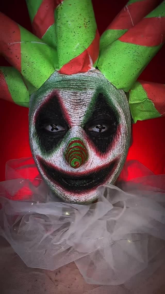 Post 4 by Nayelly García on Instagram (video)