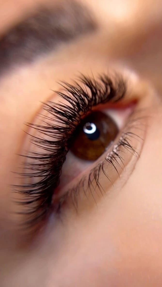Post 5 by Sedona Beauty Experts on Instagram (video)