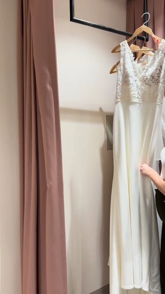 Post 6 by Vestidos de novia ✨ on Instagram (video)