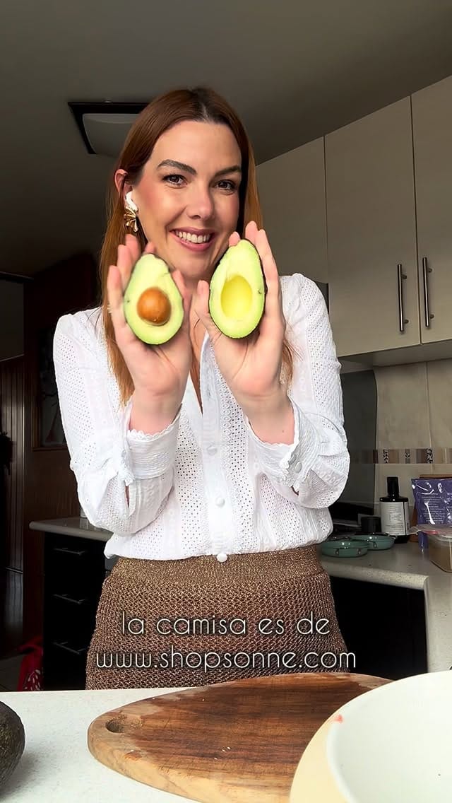 Post 4 by Ana Victoria Reyes García on Instagram (video)