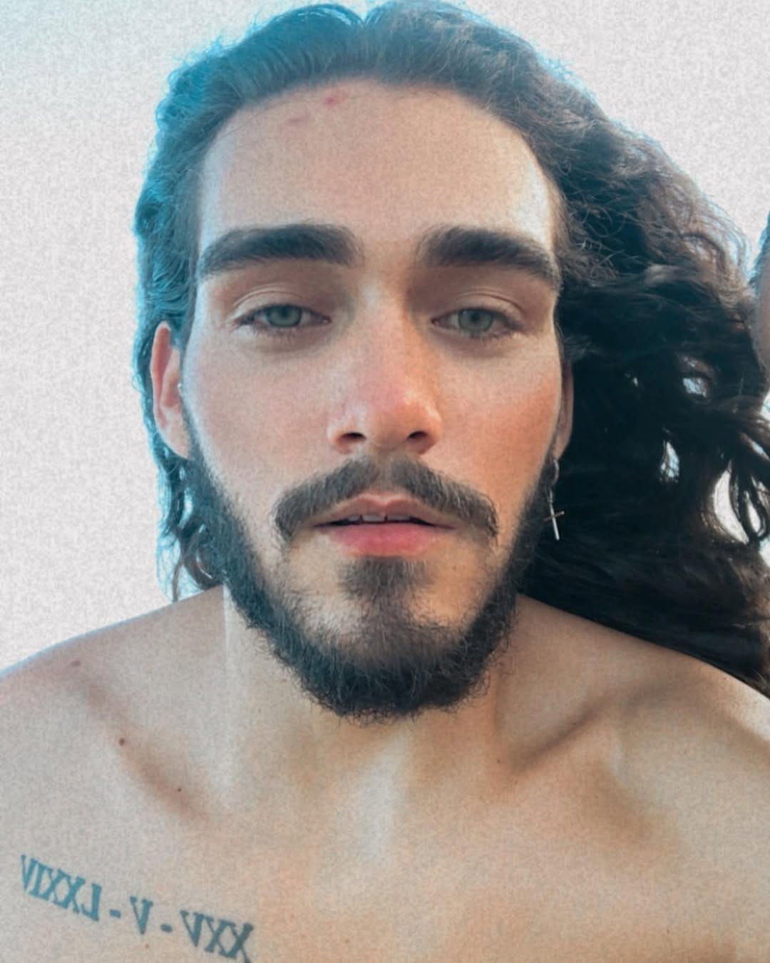 Post 10 by Lucas Martins on Instagram (carousel)