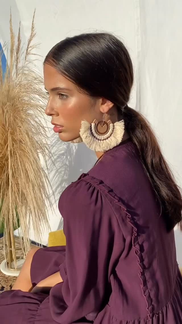Post 9 by M A N U | Marca de Accesorios on Instagram (video)