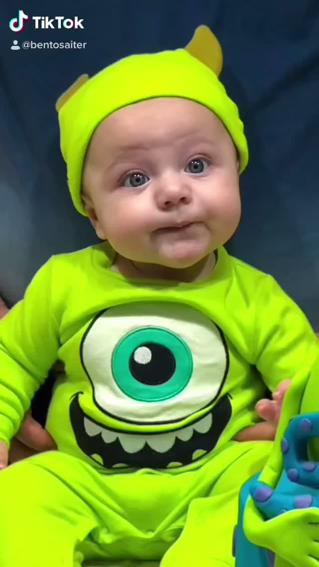 Post 9 by Ana Carolina / Mãe do Bento on Instagram (video)