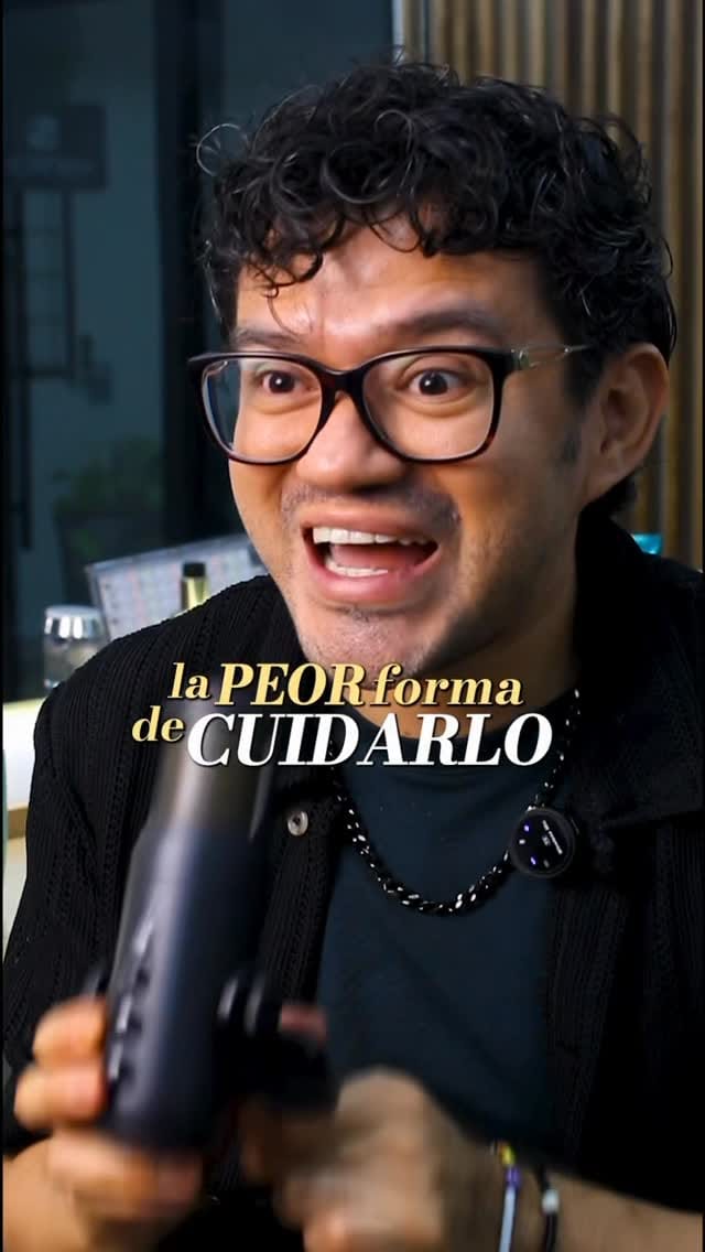 Post 9 by Chelo Ovando on Instagram (video)