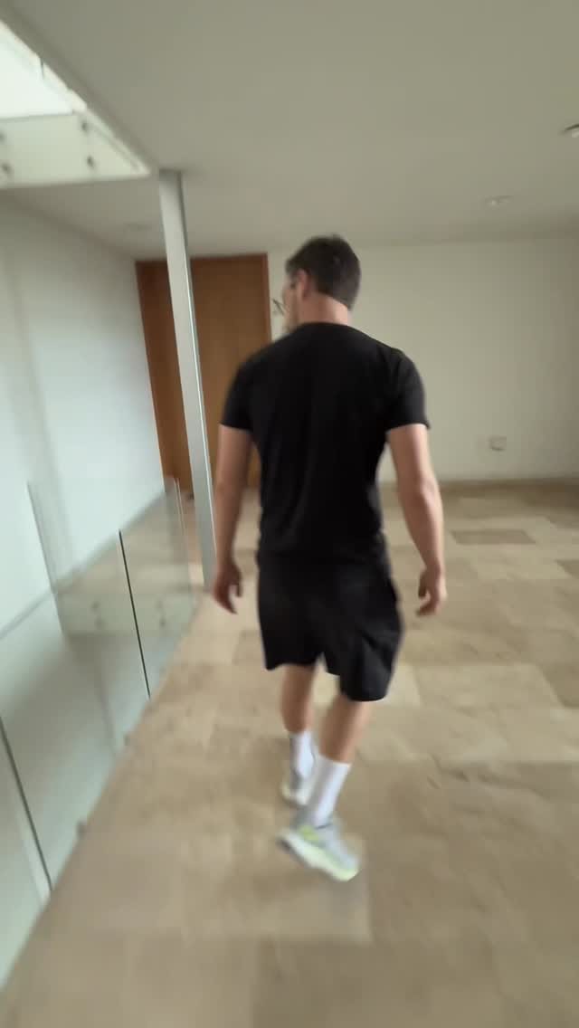 Post 8 by • J P H U F • on Instagram (video)
