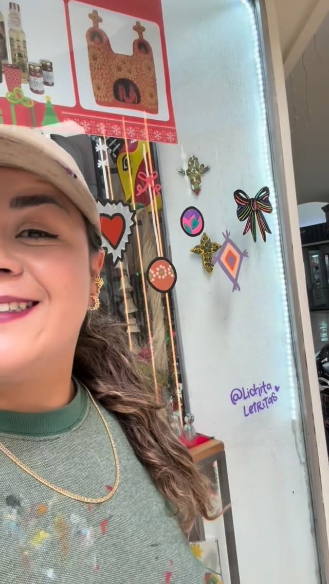 Post 4 by Flor de Piña Artesanías on Instagram (video)