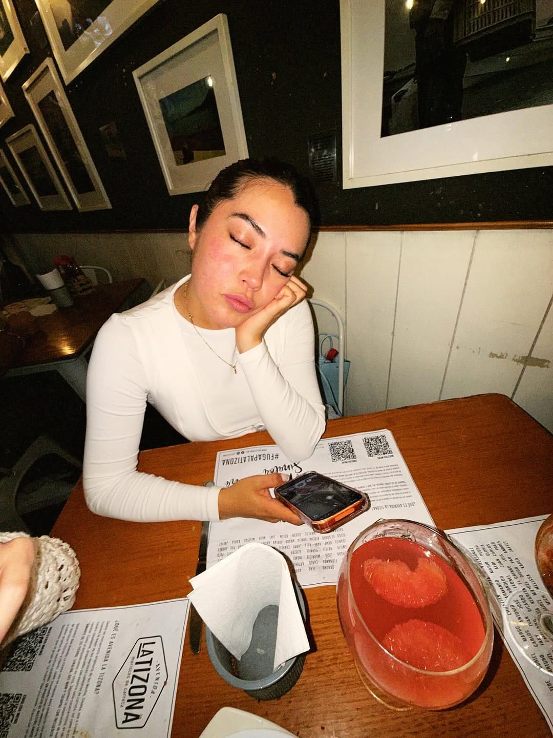 Post 5 by Lizeth Reyes on Instagram (carousel)