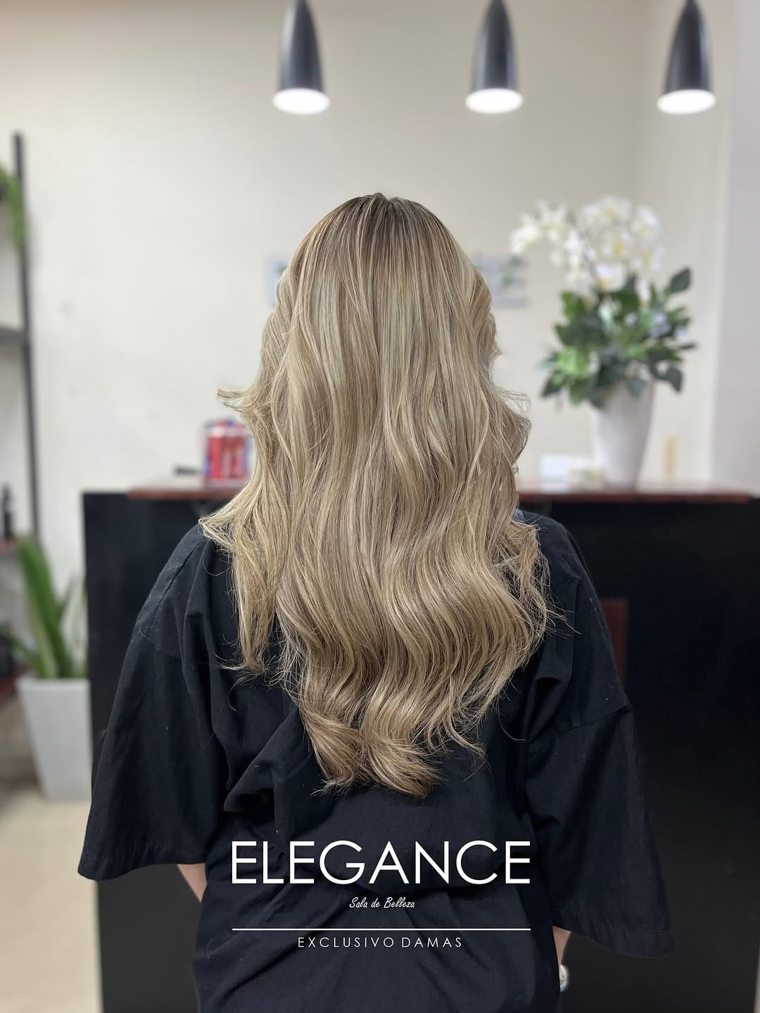Post 8 by Elegance Sala de Belleza on Instagram (carousel)