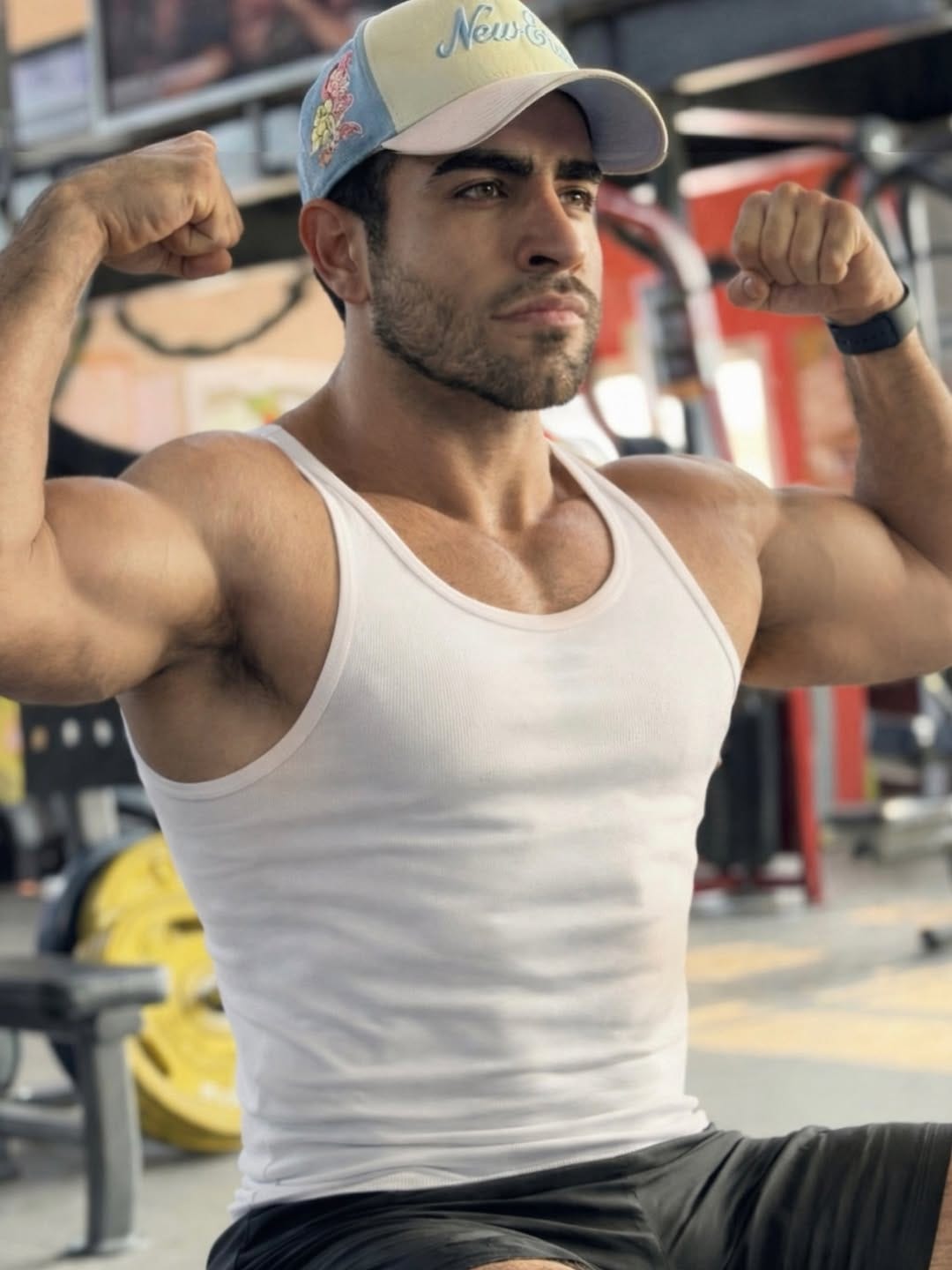 Post 6 by Leo Gamero on Instagram (image)