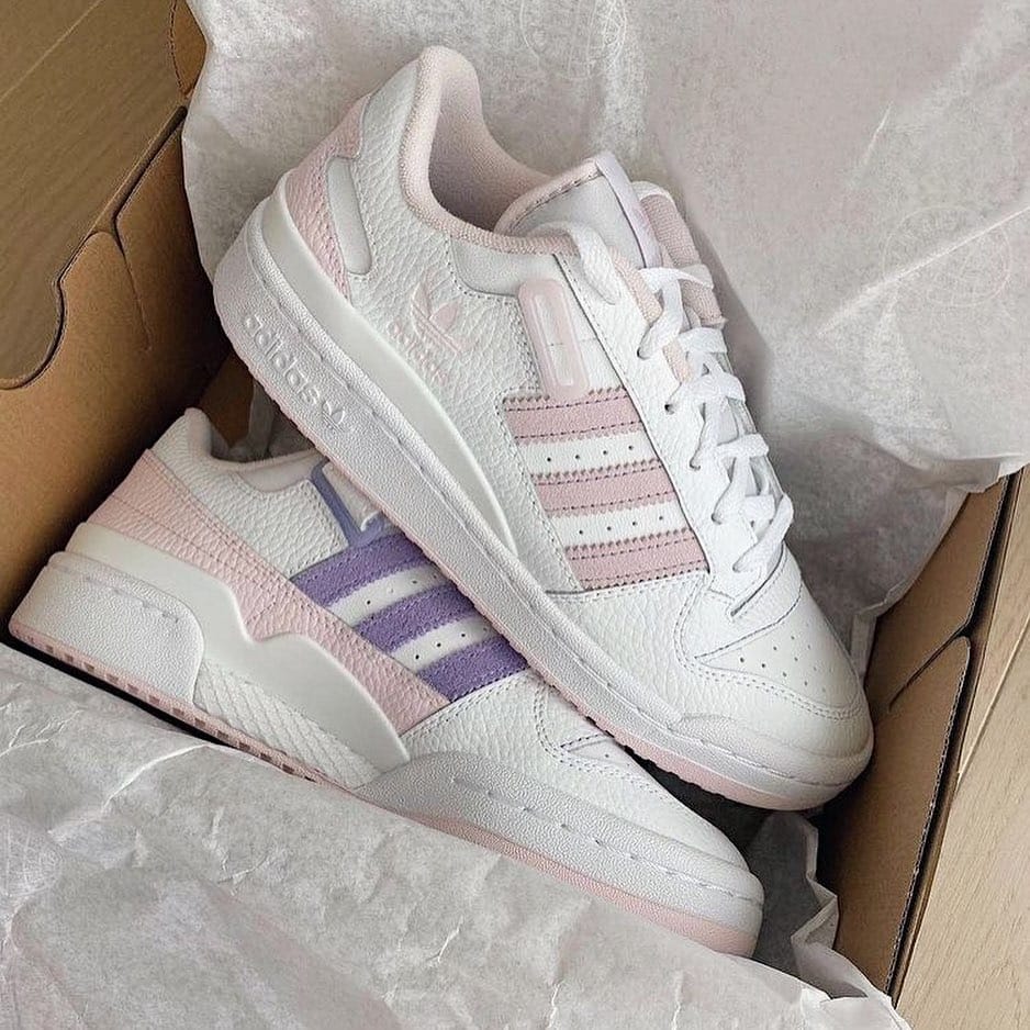 Post 10 by L u n a  d e  M i e l 🧸 on Instagram (carousel)