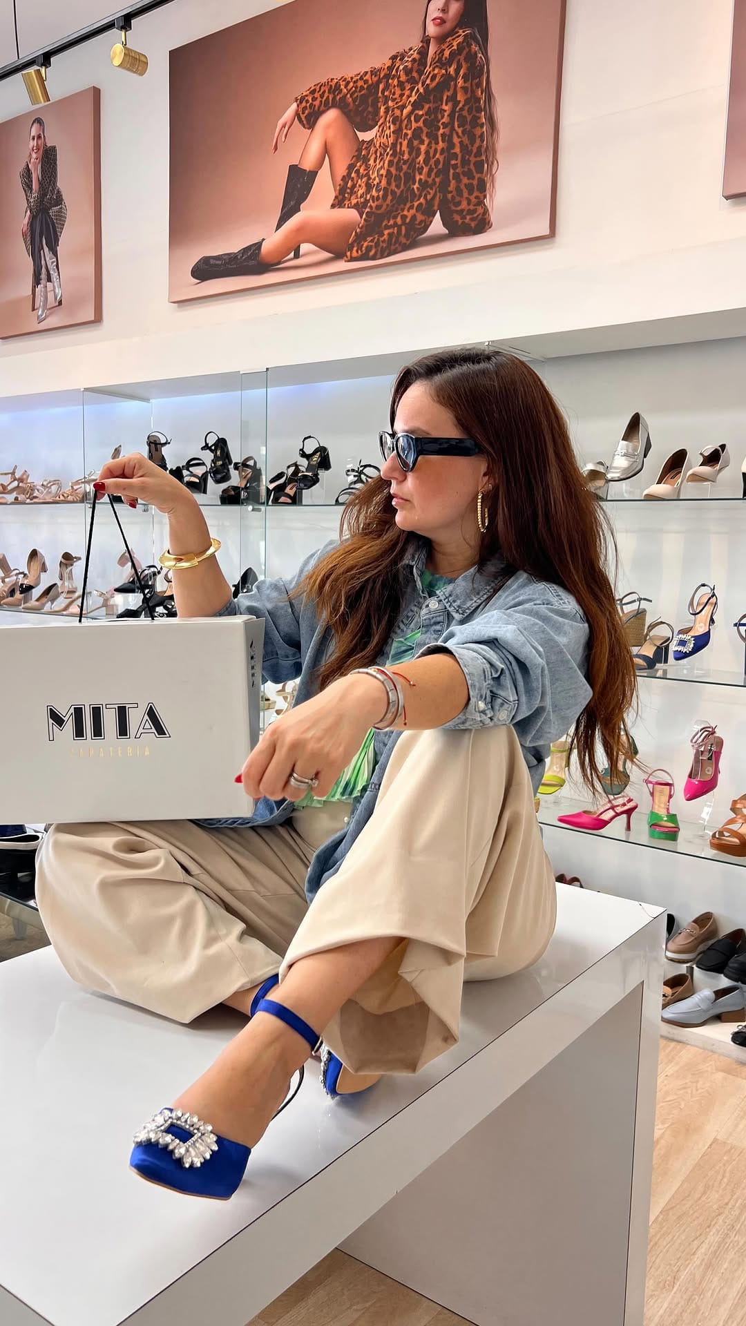 Post 10 by MITA Zapatería on Instagram (video)