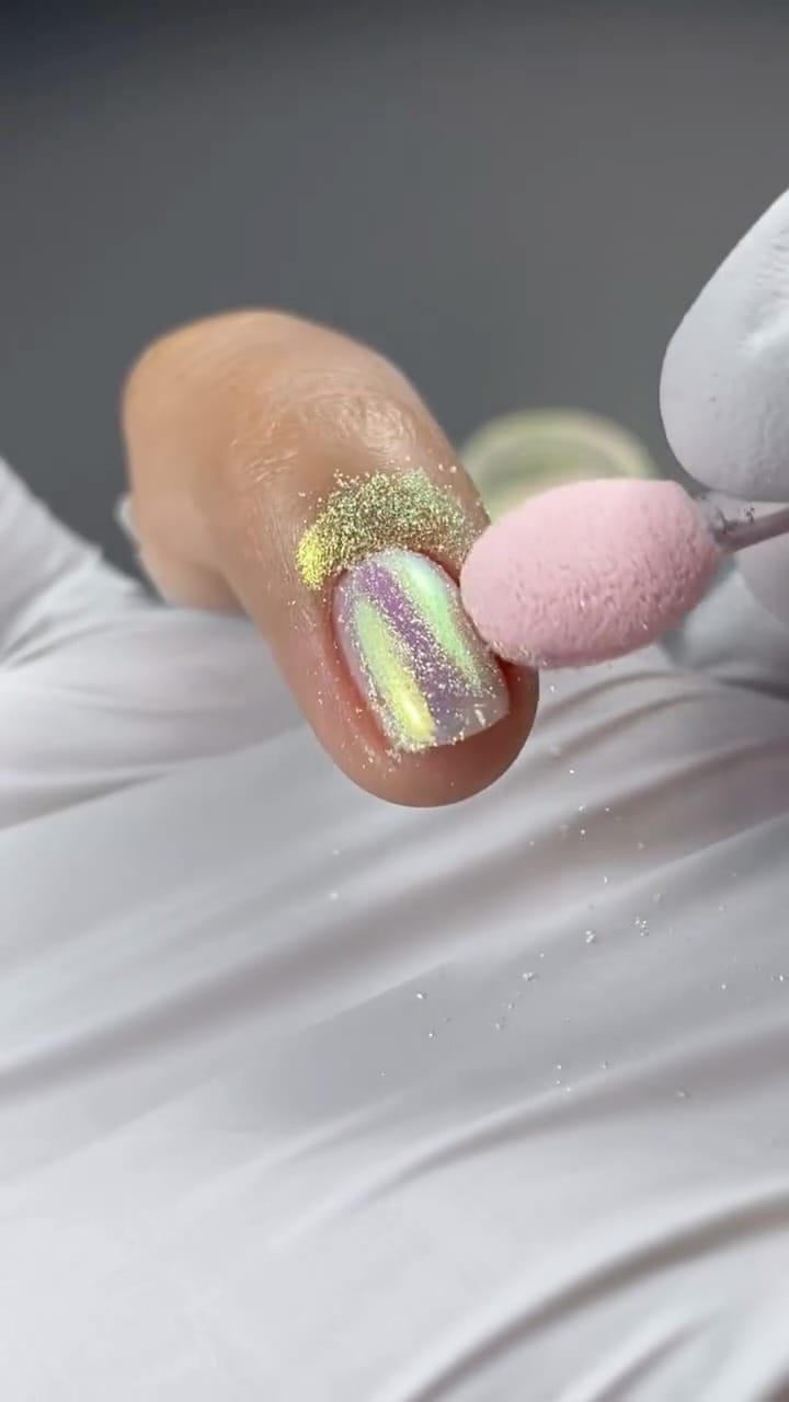 Post 8 by LIUNAILS.MX on Instagram (video)
