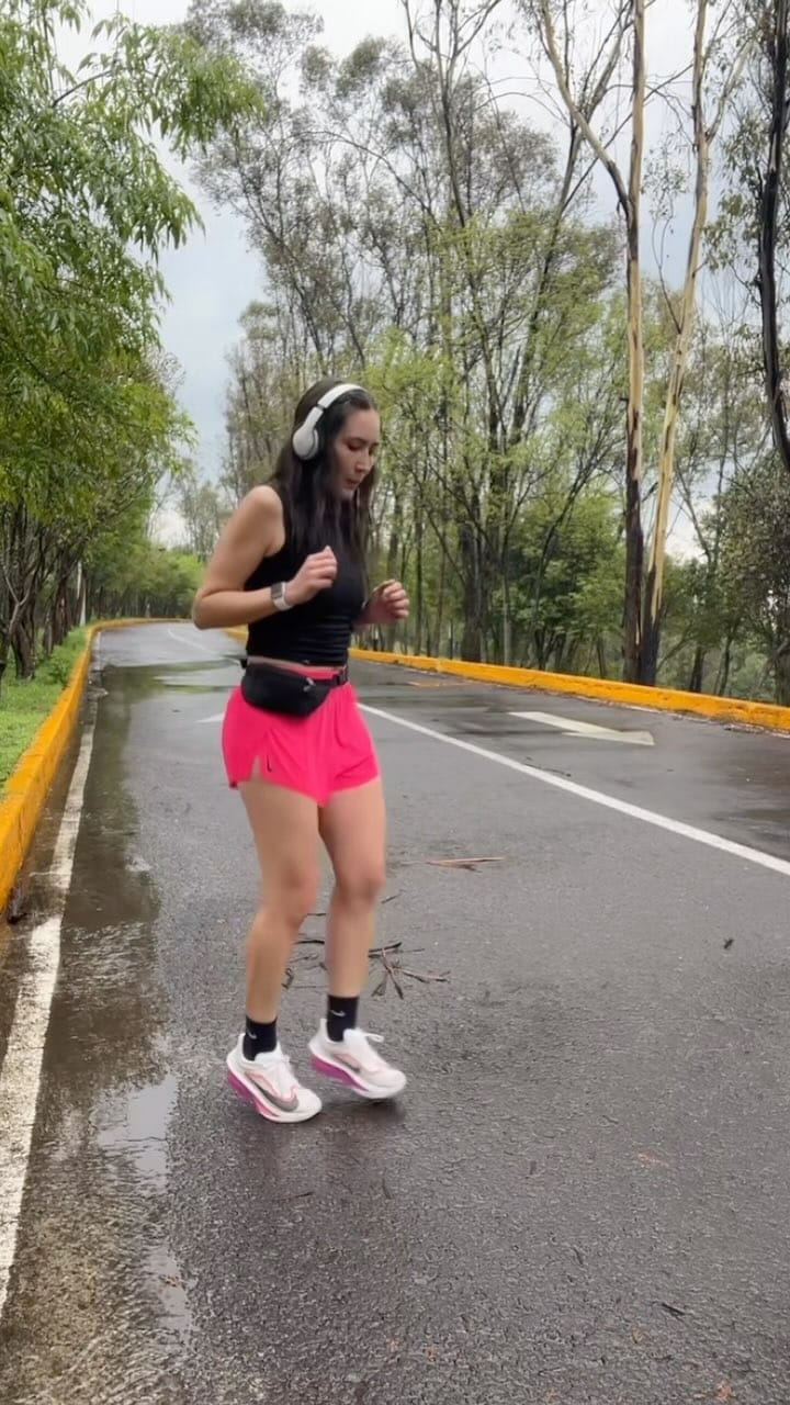 Post 9 by Hania Meaach on Instagram (video)