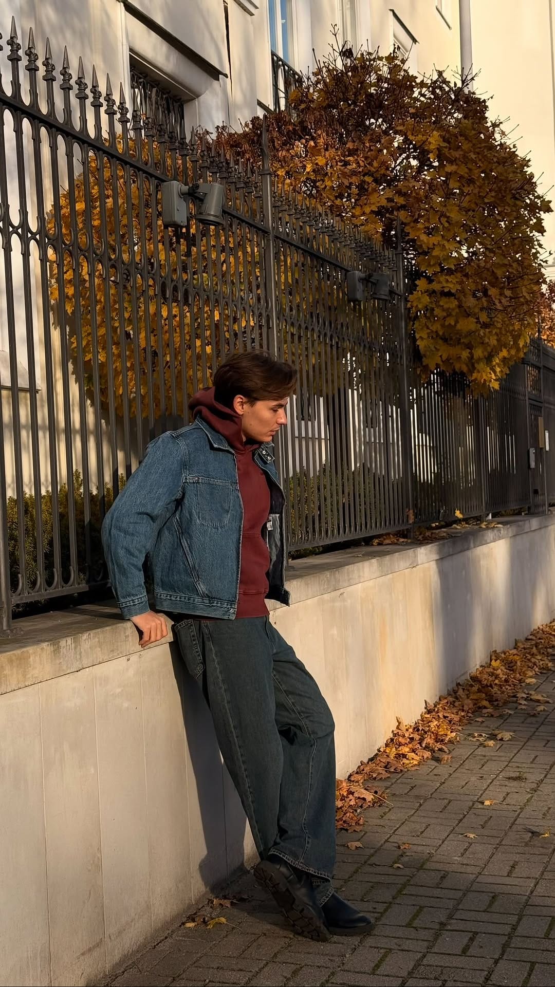 Post 7 by Damian Leonarski on Instagram (video)