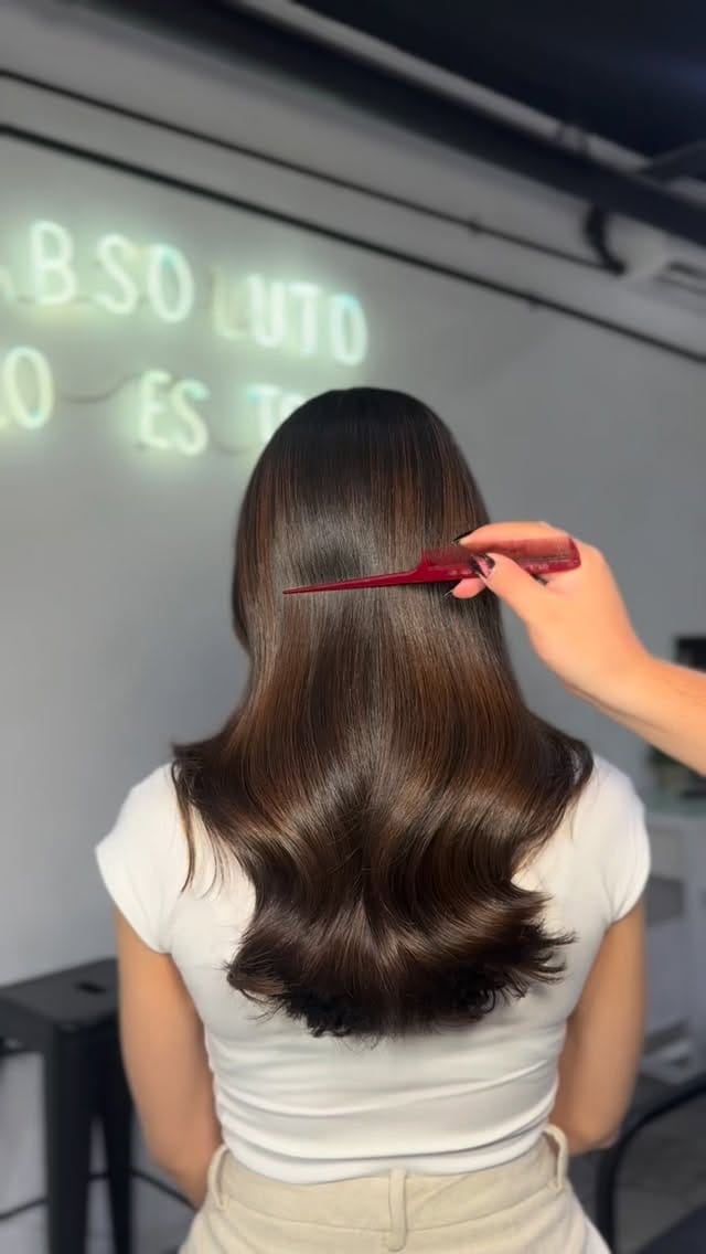 Post 2 by ABSOLU on Instagram (video)