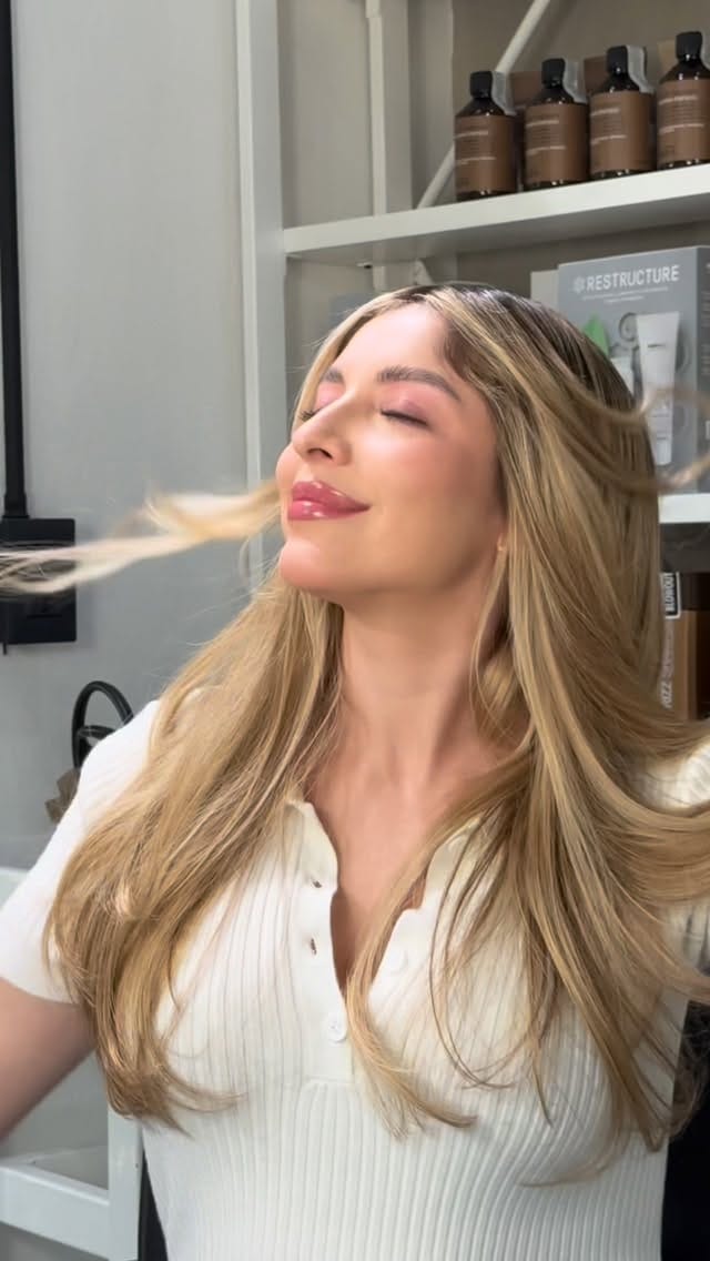Post 6 by ABSOLU on Instagram (video)