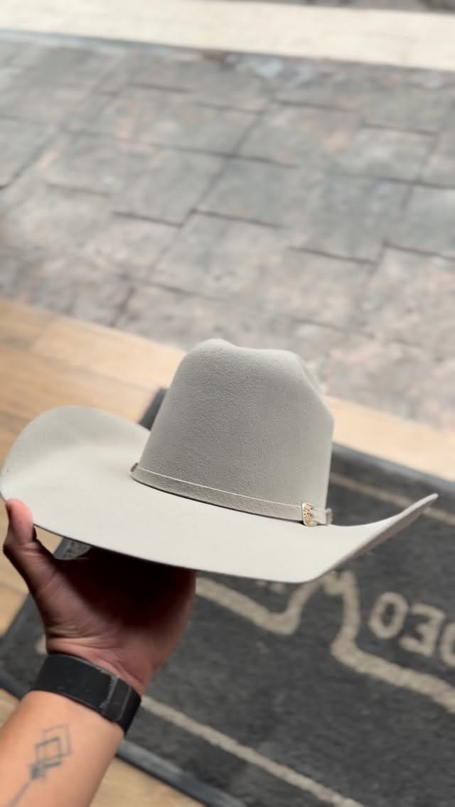 Post 4 by Rodeo West on Instagram (video)