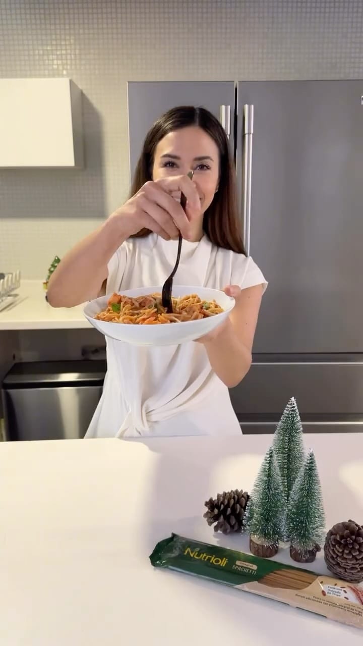 Post 10 by Ana Karen Romano on Instagram (video)