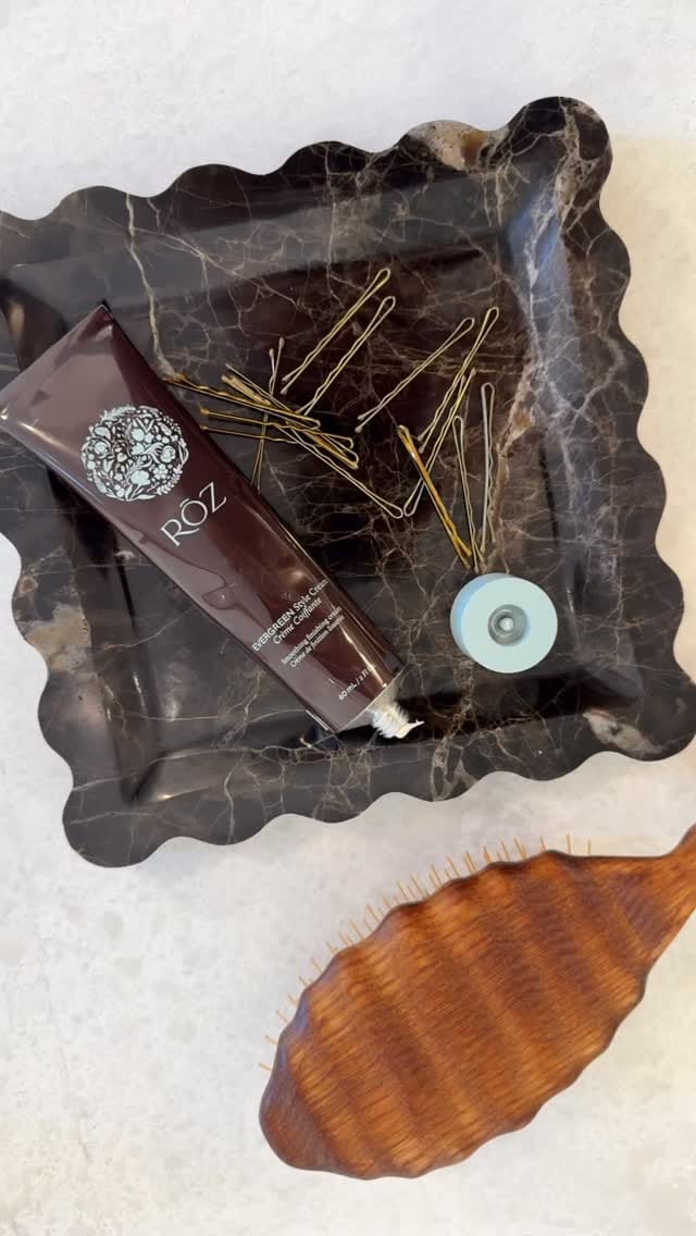 Post 1 by ORO SALON on Instagram (video)