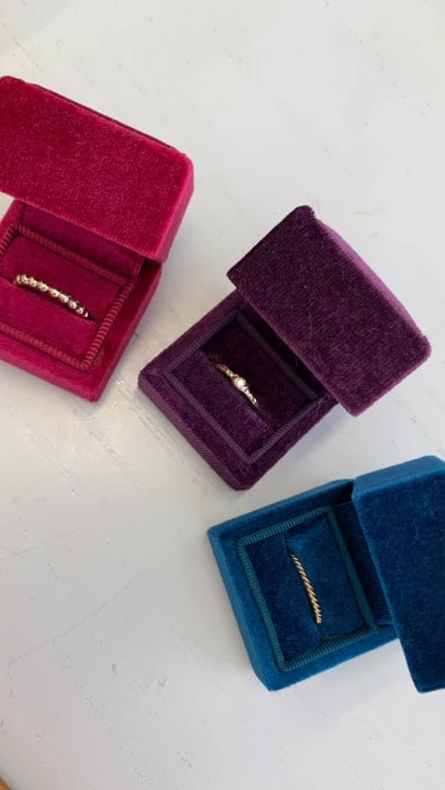 Post 5 by LeahJessica Jewelry on Instagram (video)