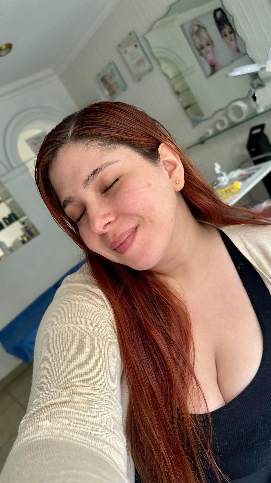 Post 9 by Adriana Torres on Instagram (video)