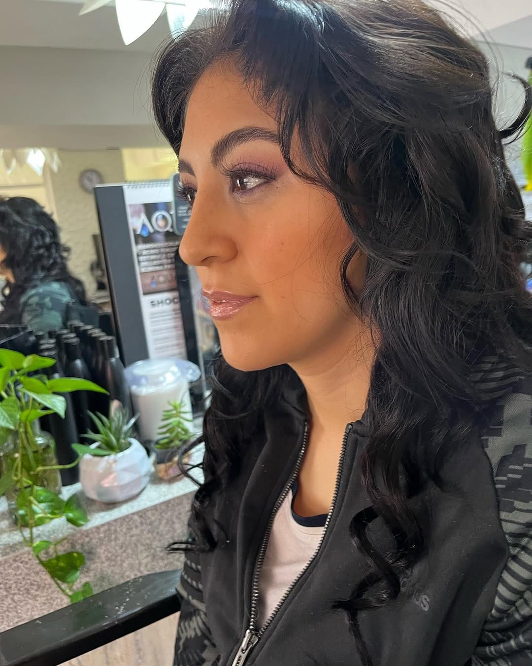 Post 1 by Hair World Salon Mexico on Instagram (carousel)