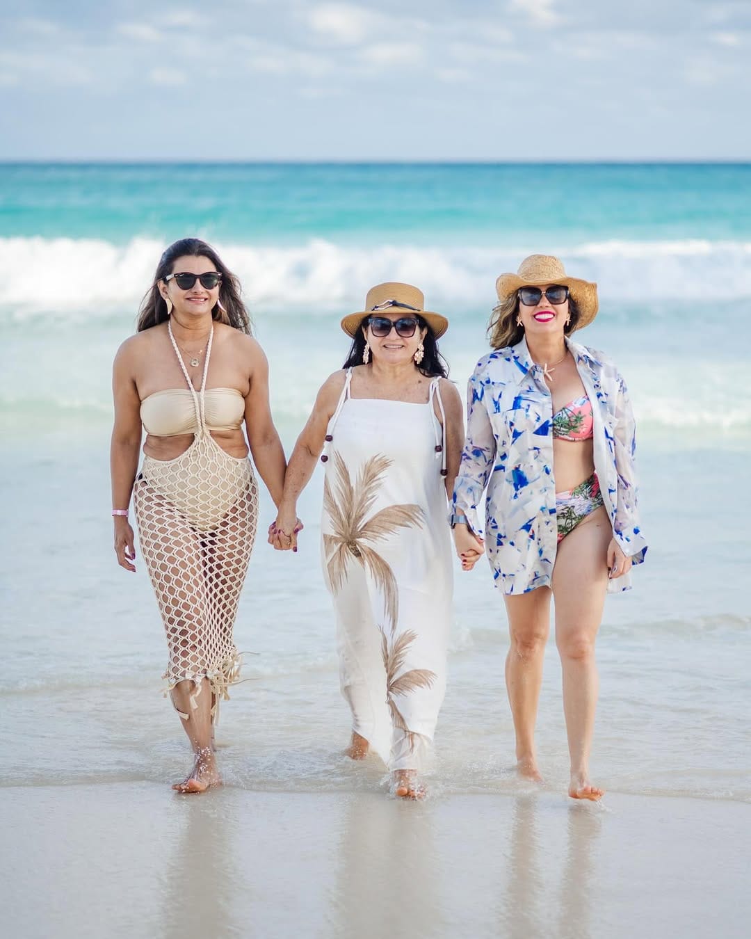 Post 2 by Marine Gibert ⭐️ CANCUN / PLAYA DEL CARMEN  photographer   ⭐️ on Instagram (image)