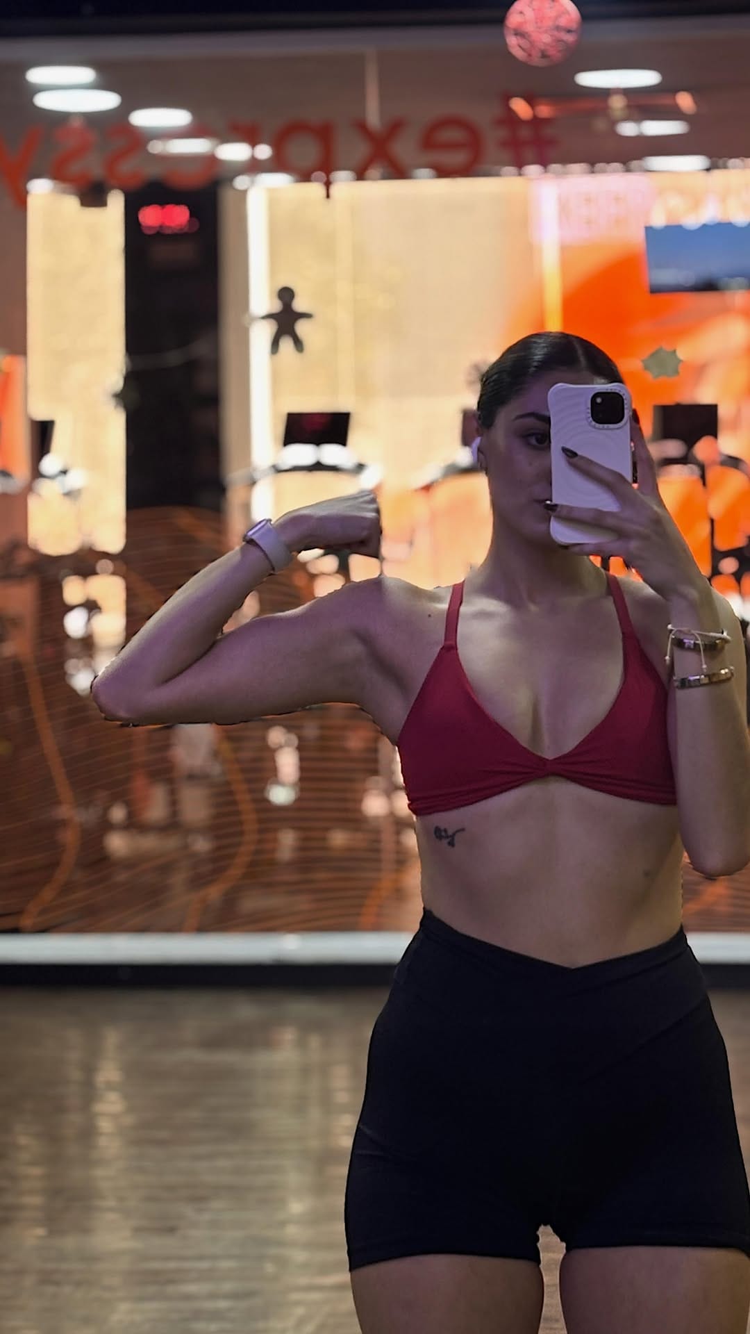 Post 8 by Valeria Yeverino 🤍 on Instagram (video)