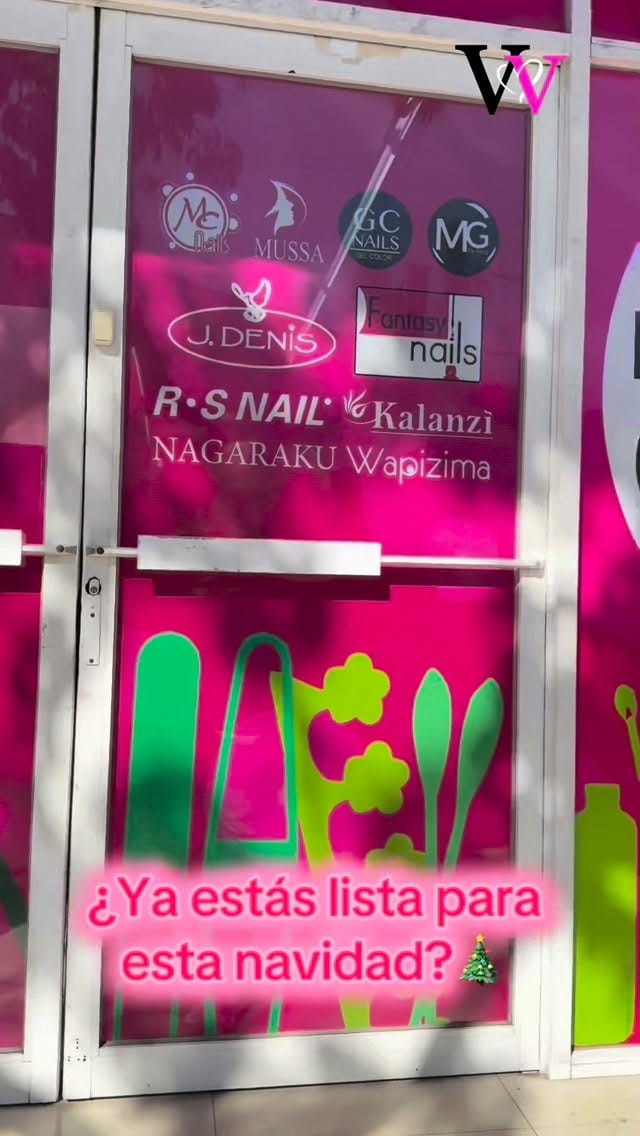 Post 10 by VYV TODO PARA UÑAS Y PESTAÑAS on Instagram (video)