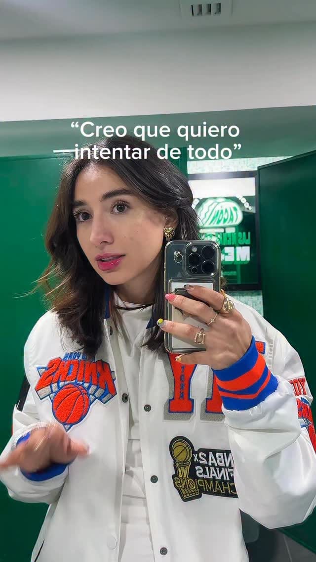 Post 9 by Angélica Amozurrutia on Instagram (video)
