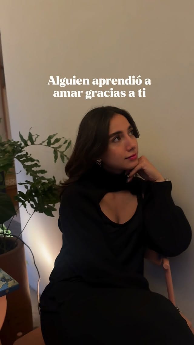 Post 8 by Angélica Amozurrutia on Instagram (video)