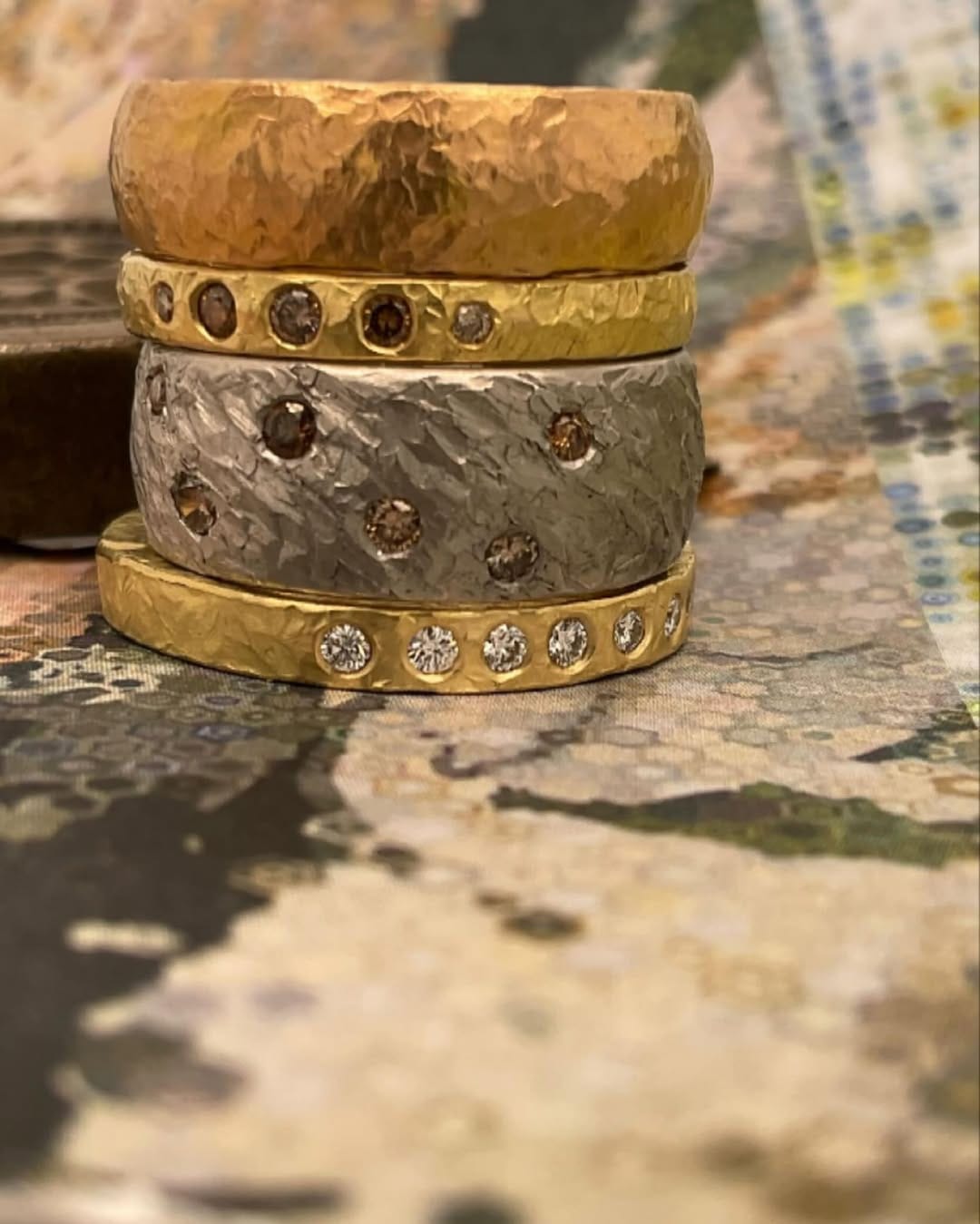 Post 3 by Eidos Contemporary Jewelry on Instagram (image)