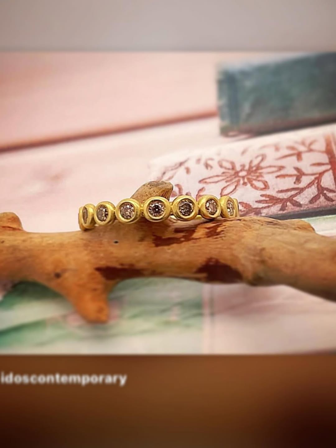 Post 9 by Eidos Contemporary Jewelry on Instagram (image)