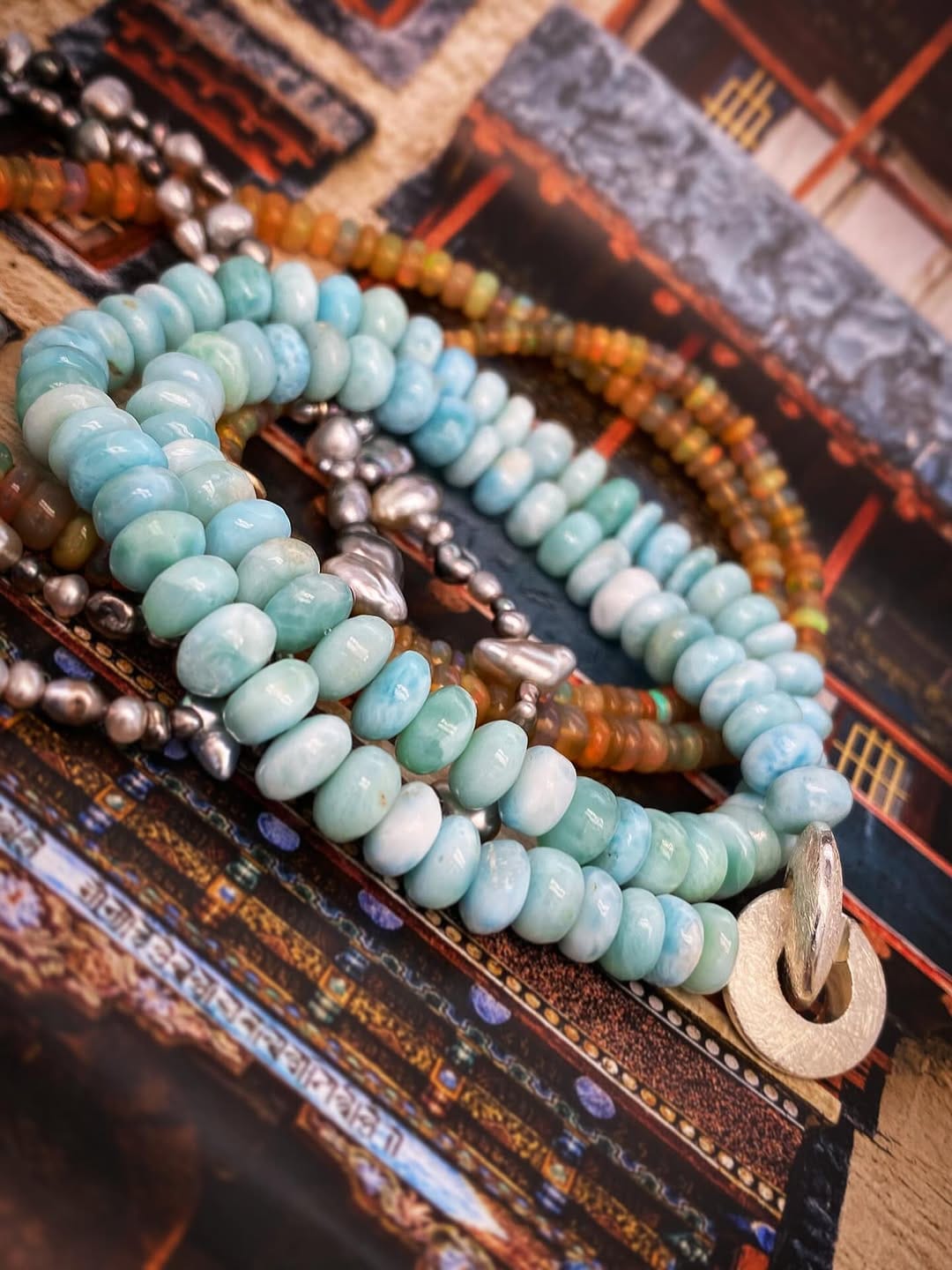 Post 2 by Eidos Contemporary Jewelry on Instagram (image)