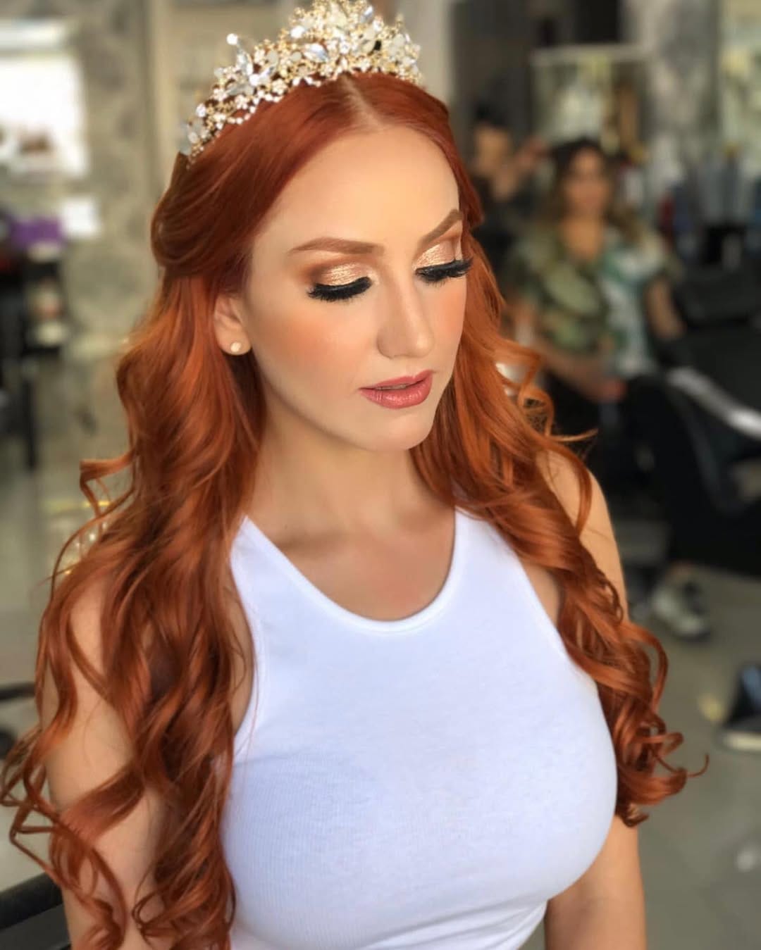 Post 10 by Denis Rangel Makeup Artist on Instagram (carousel)