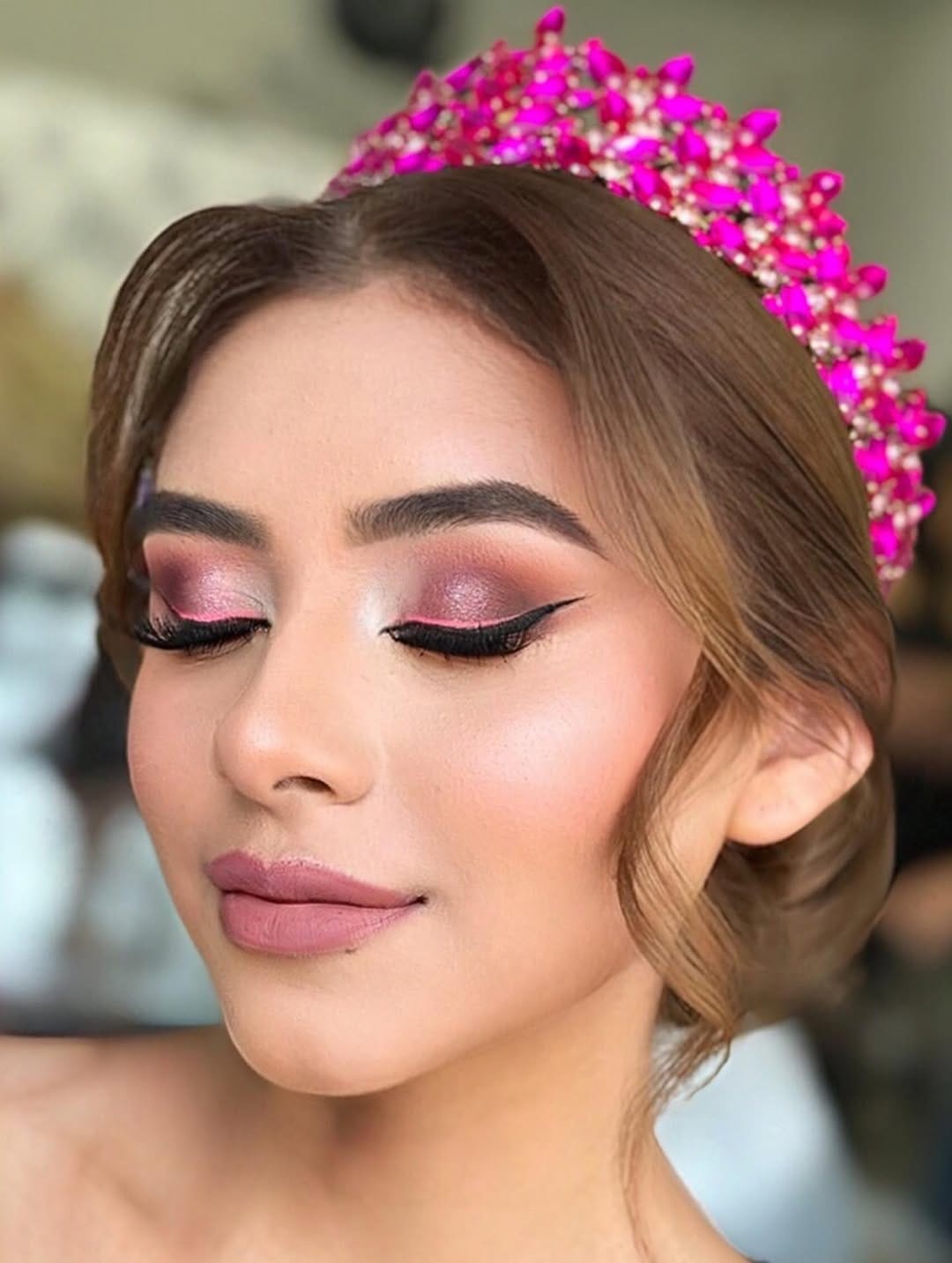 Post 2 by Denis Rangel Makeup Artist on Instagram (image)