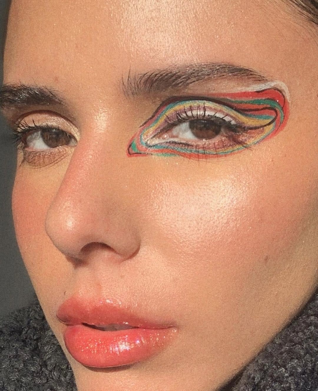 Post 5 by Lovely MakeUp on Instagram (carousel)