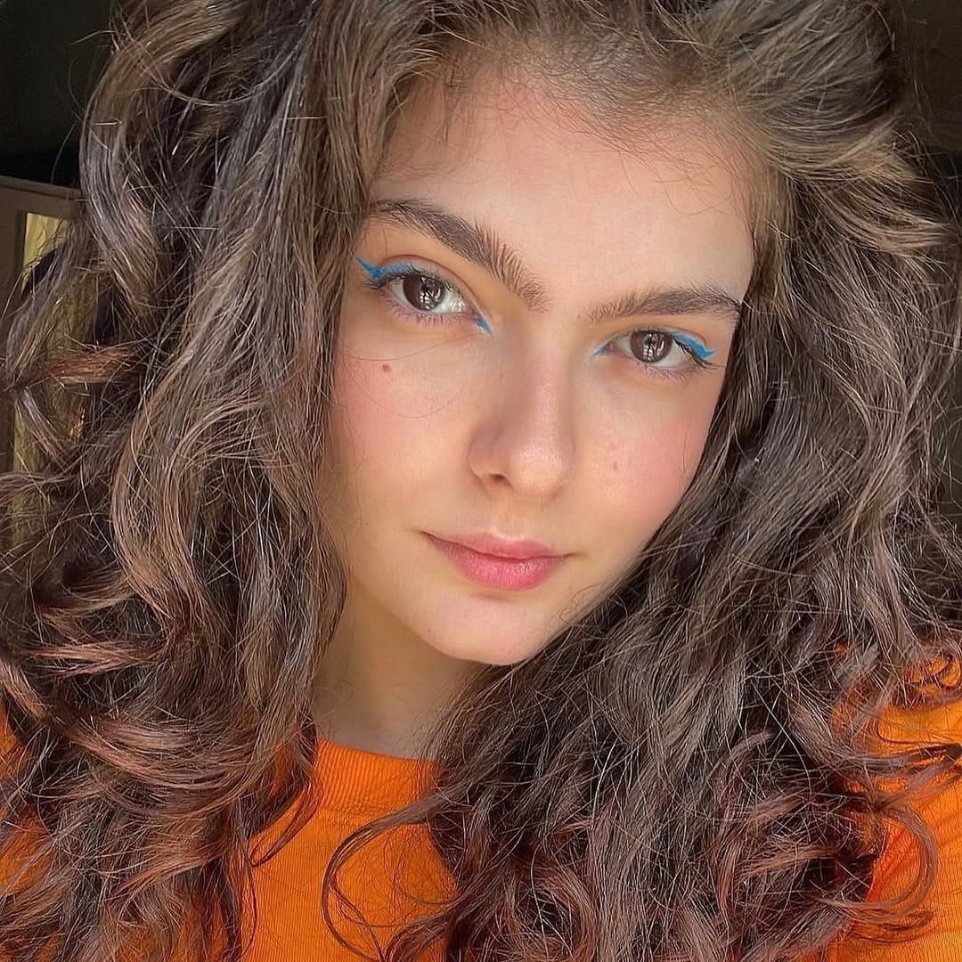 Post 4 by Lovely MakeUp on Instagram (carousel)