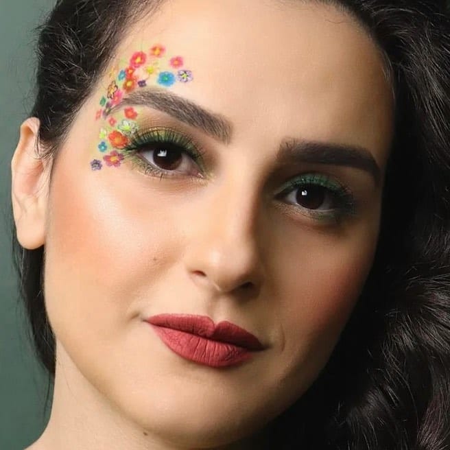 Post 9 by Lovely MakeUp on Instagram (image)